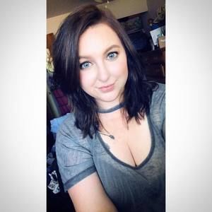 Meet your Posher, Kendra